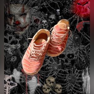 Nike Air Max Plus Lux ‘Dusty Peach’